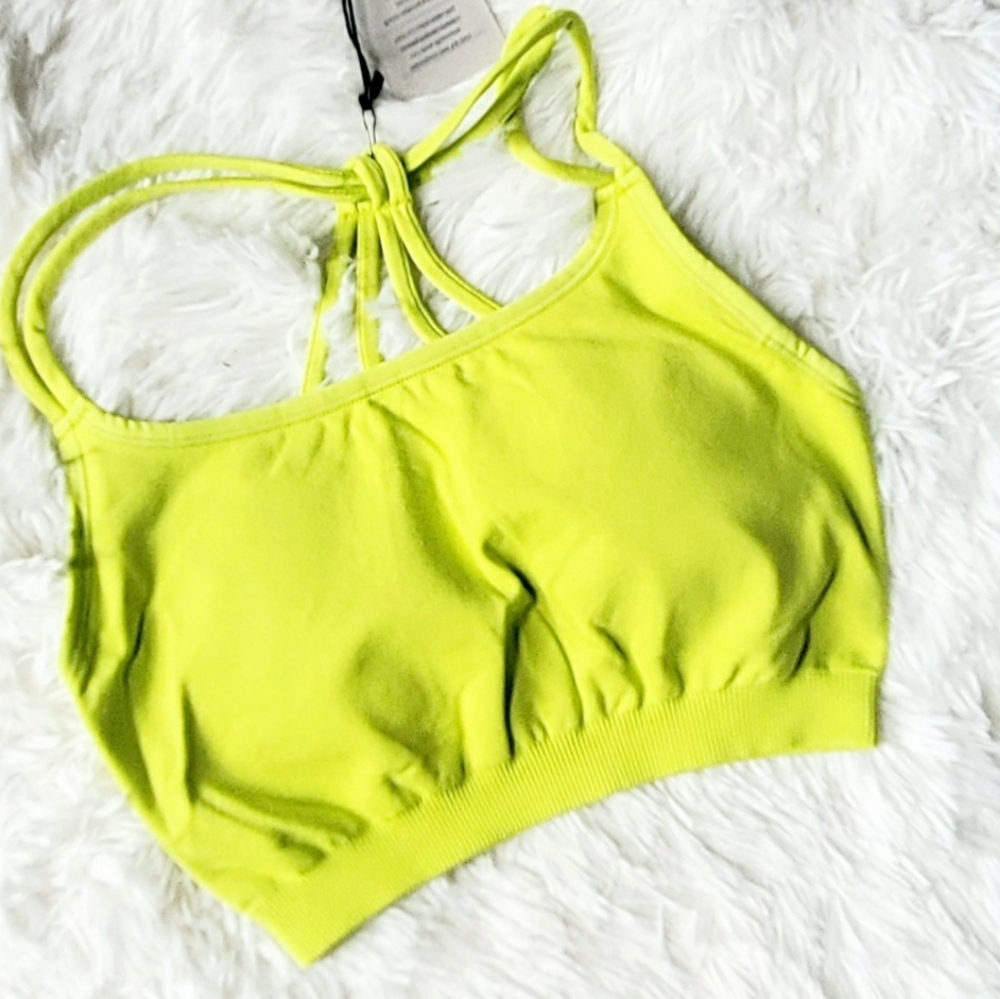 AVOCADO MOVEMENT WEAR